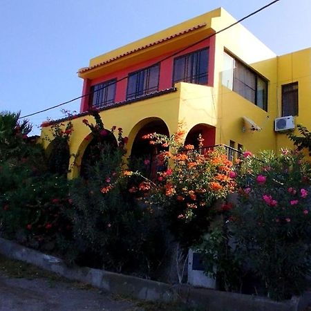 Rose'S Place Mindelo Exterior photo