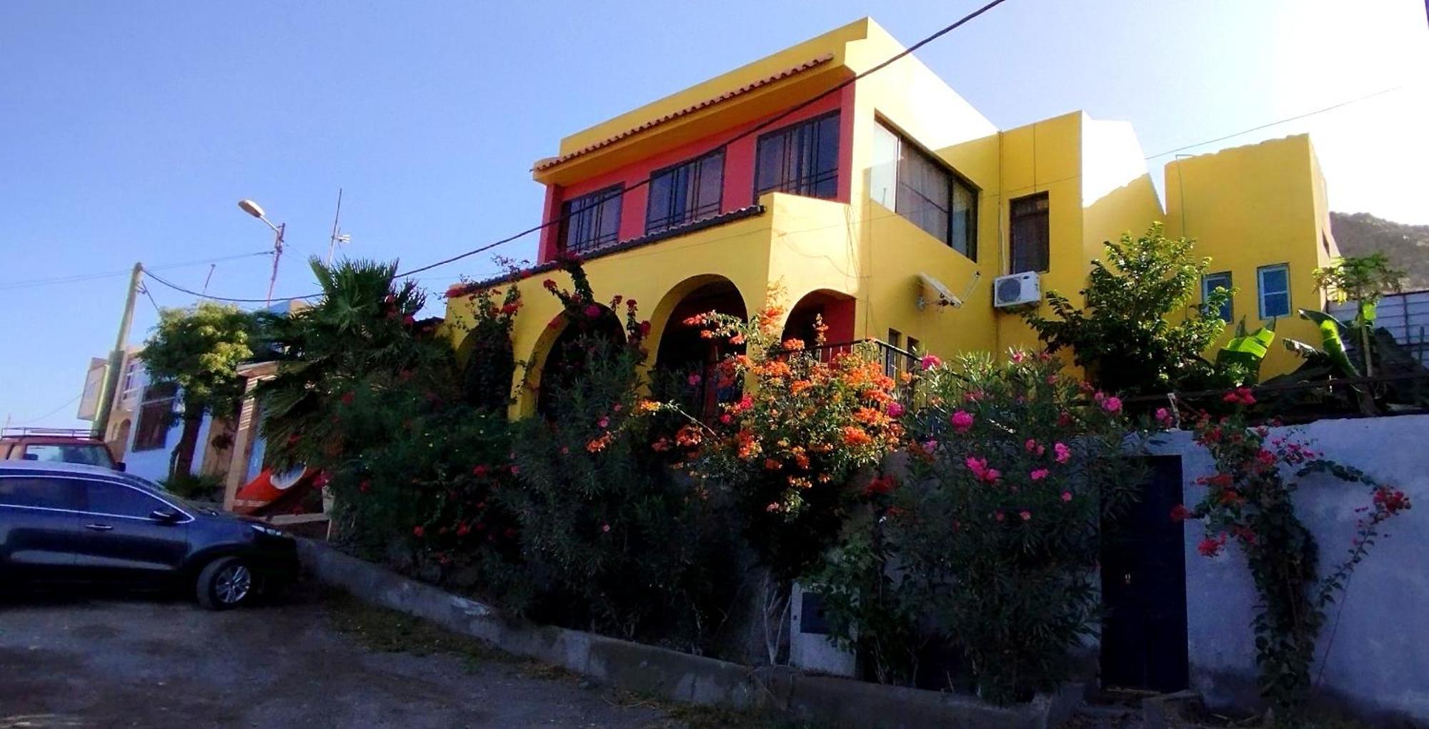 Rose'S Place Mindelo Exterior photo